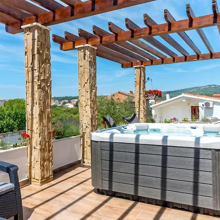 Luxury In With Pool Vila Rogoznica (Sibenik-Knin)