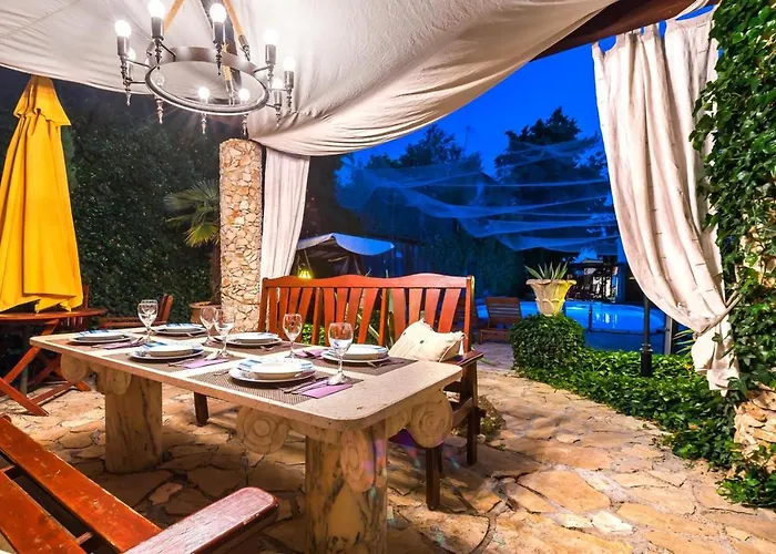 Villa Luxury In With Pool *