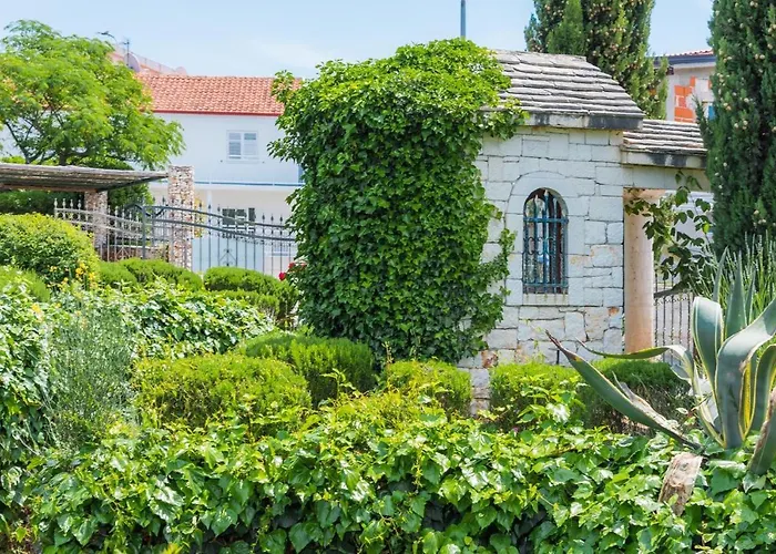 Luxury In With Pool Rogoznica (Sibenik-Knin)